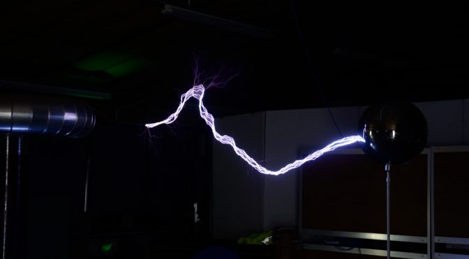 The 1MV Tesla coil myth – Spark growth